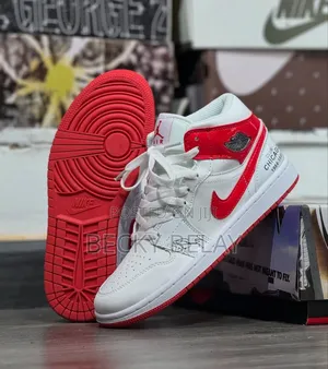 Air Jordan 1 High Og Chicago Shoes