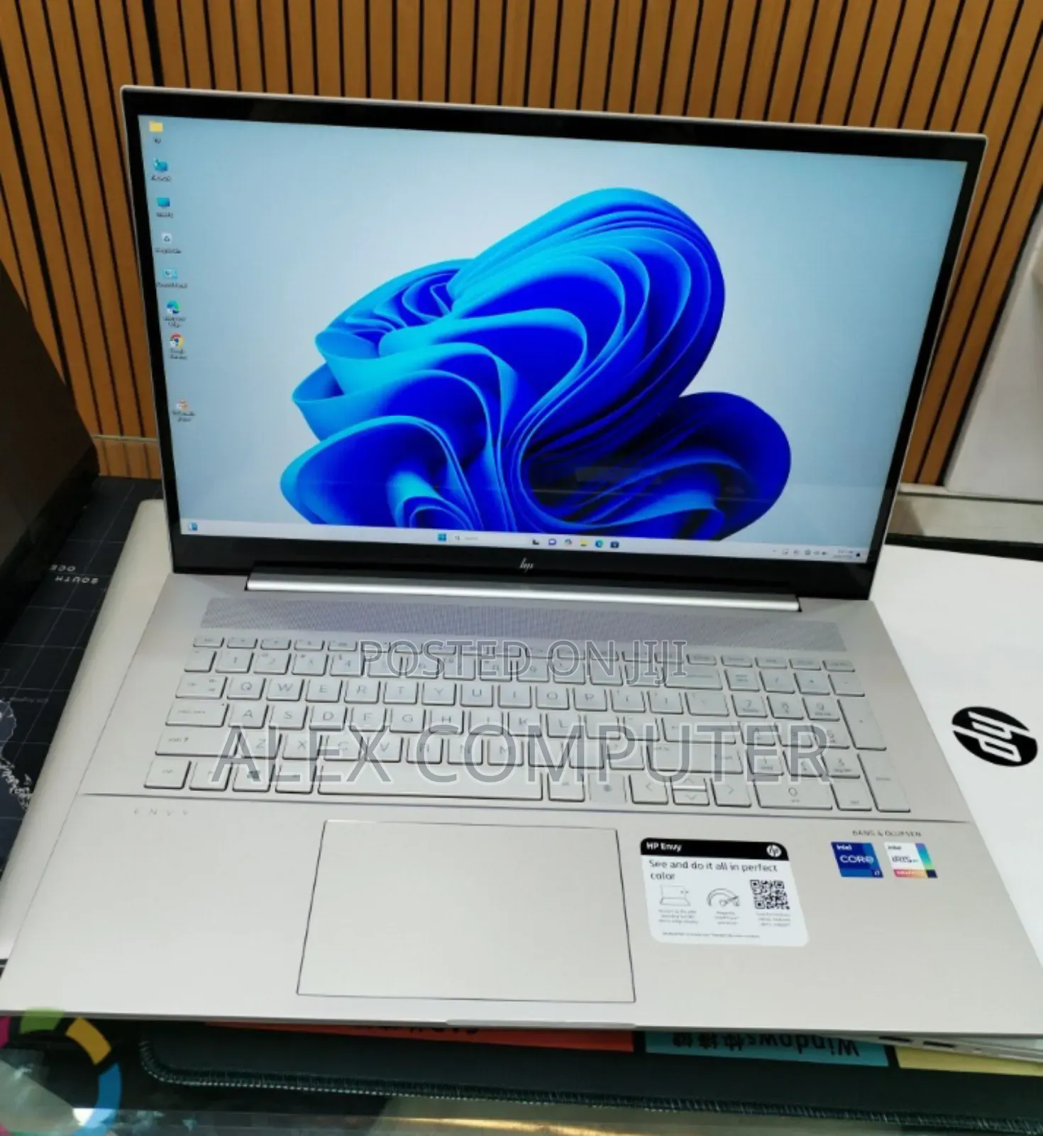 New Laptop HP Envy x360 16GB Intel Core i7 SSD 512GB