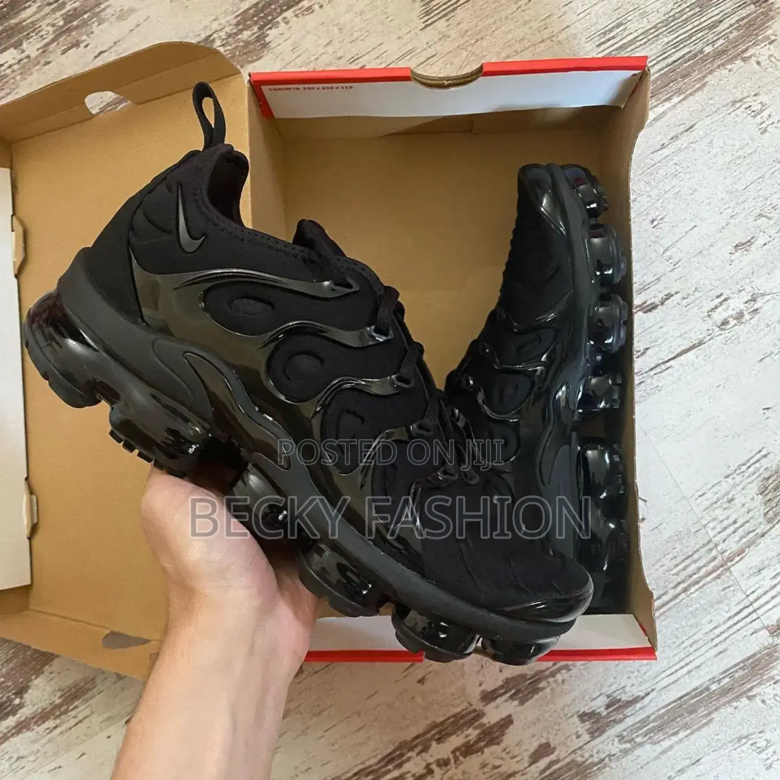 Nike Vapormax Plus Shoes