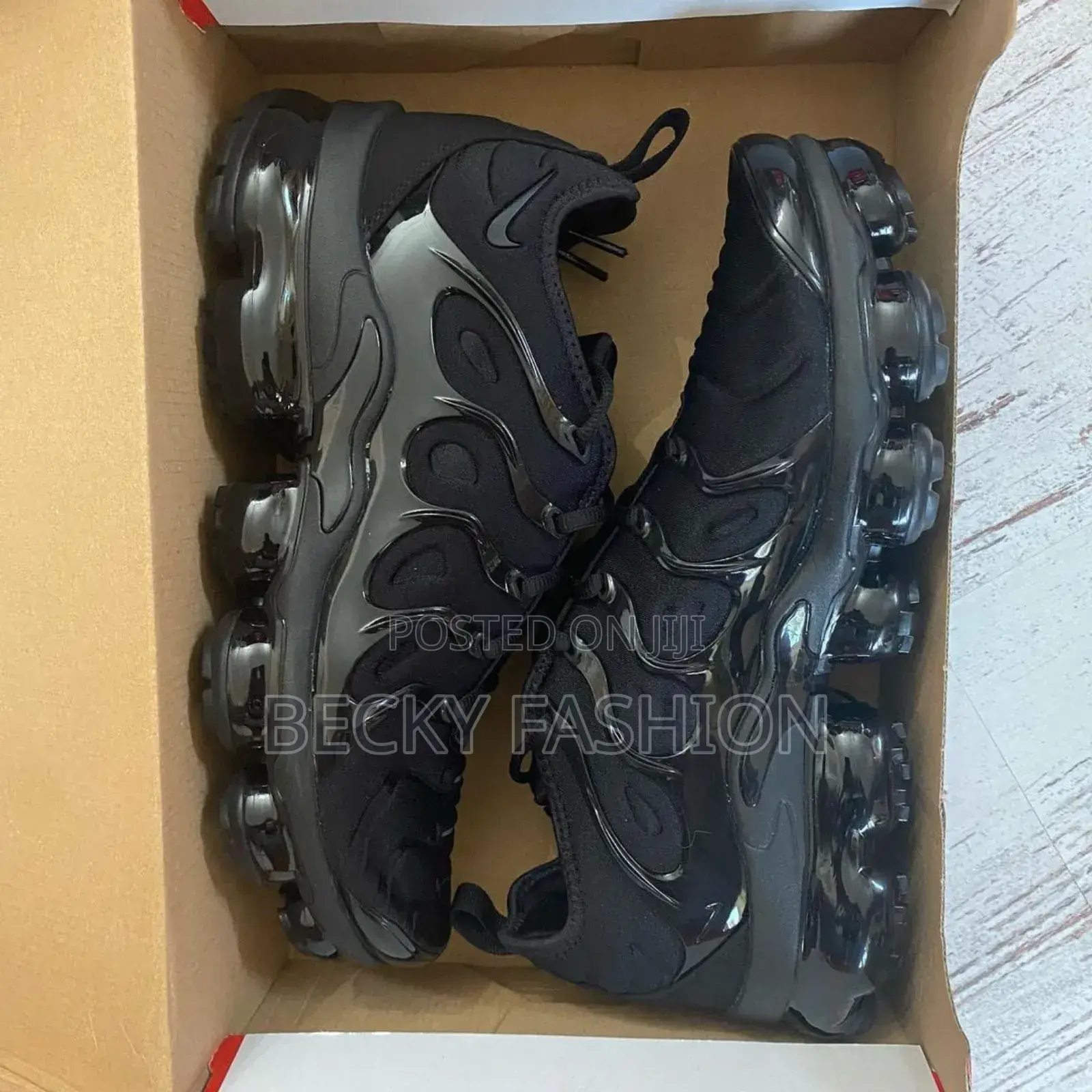 Nike Vapormax Plus Shoes