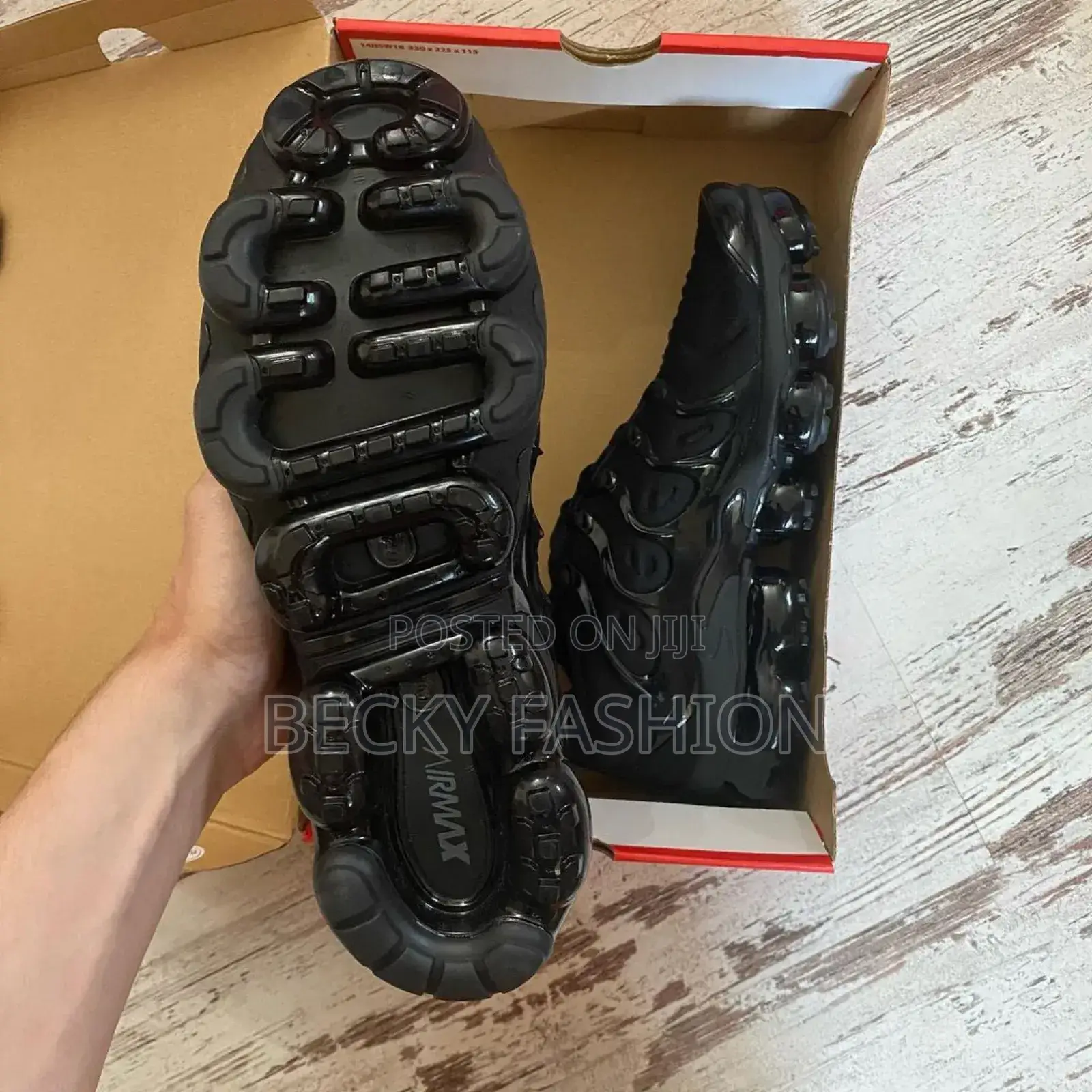 Nike Vapormax Plus Shoes