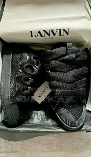Lanvin Curb
