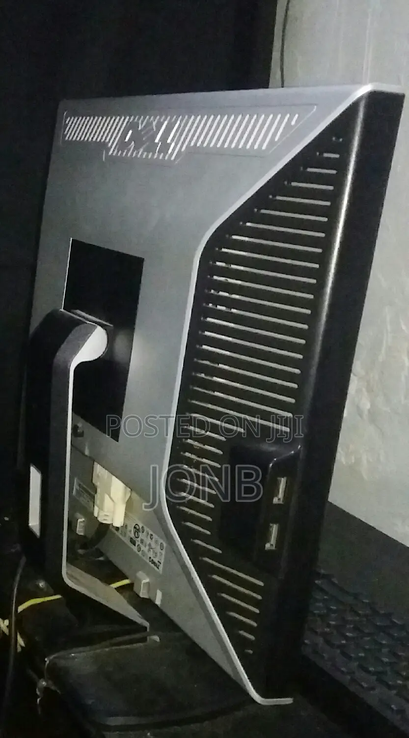 Dell 19" Inch LCD Monitor