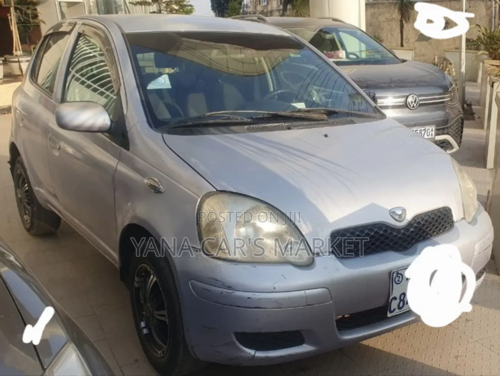 Toyota Vitz 2004 Silver
