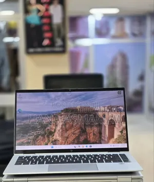 New Laptop HP Spectre 16GB Intel Core i7 SSD 512GB