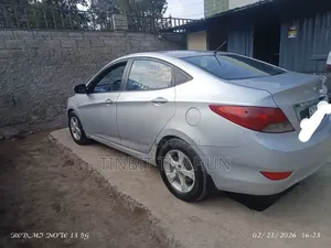 Hyundai Avante 2012 Silver