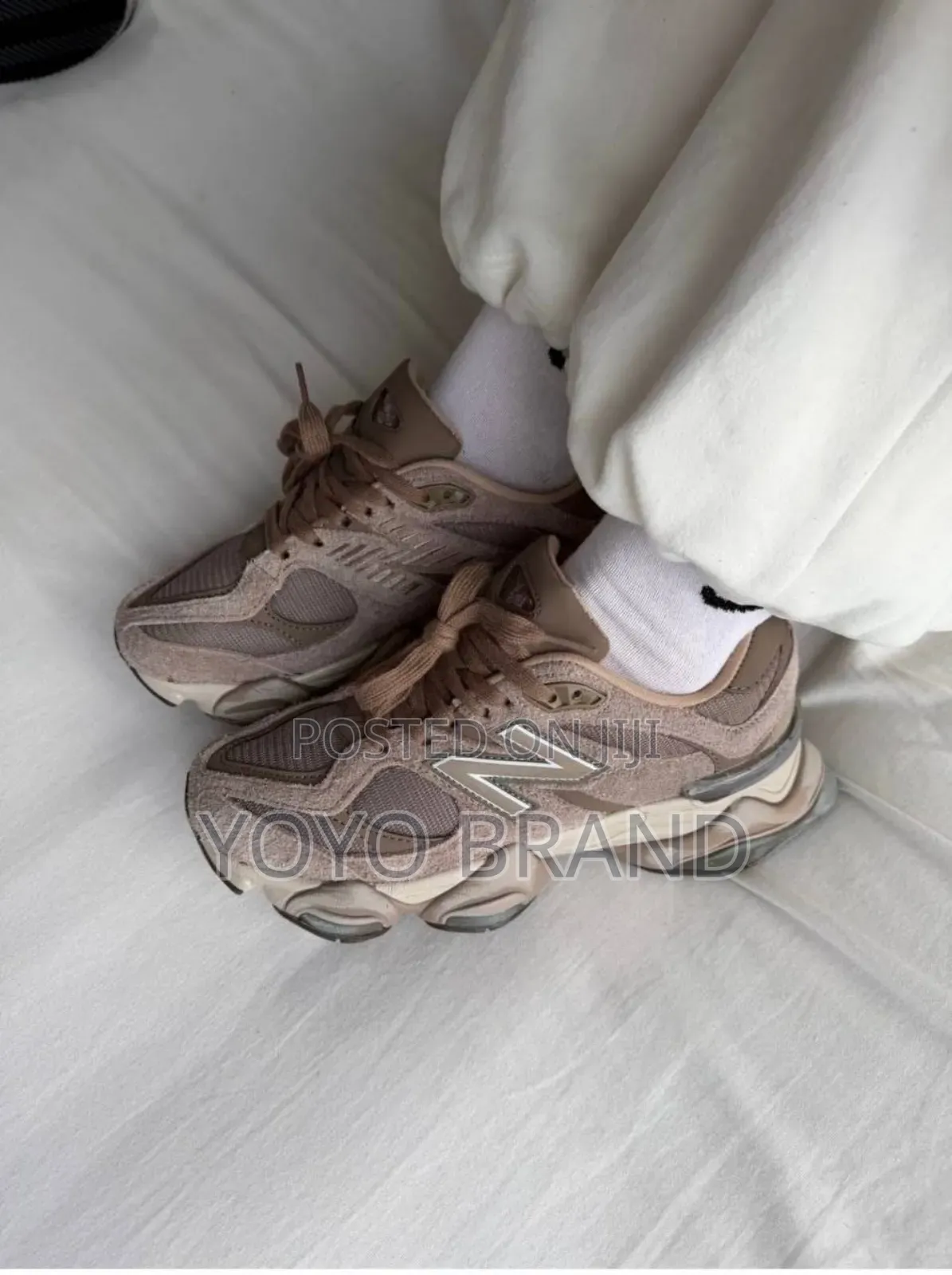 New Balnce 9060 Mushroom Timber Wolf Unisex Fashion Sneaker