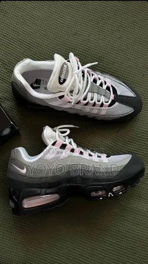 Nike Air Max 95 ’'pink Foam’’Fashion Sneaker