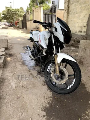 New TVS Apache 180 RTR 2017 White