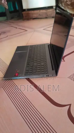 Laptop HP Pavilion 15 8GB AMD Ryzen 5 SSD 512GB