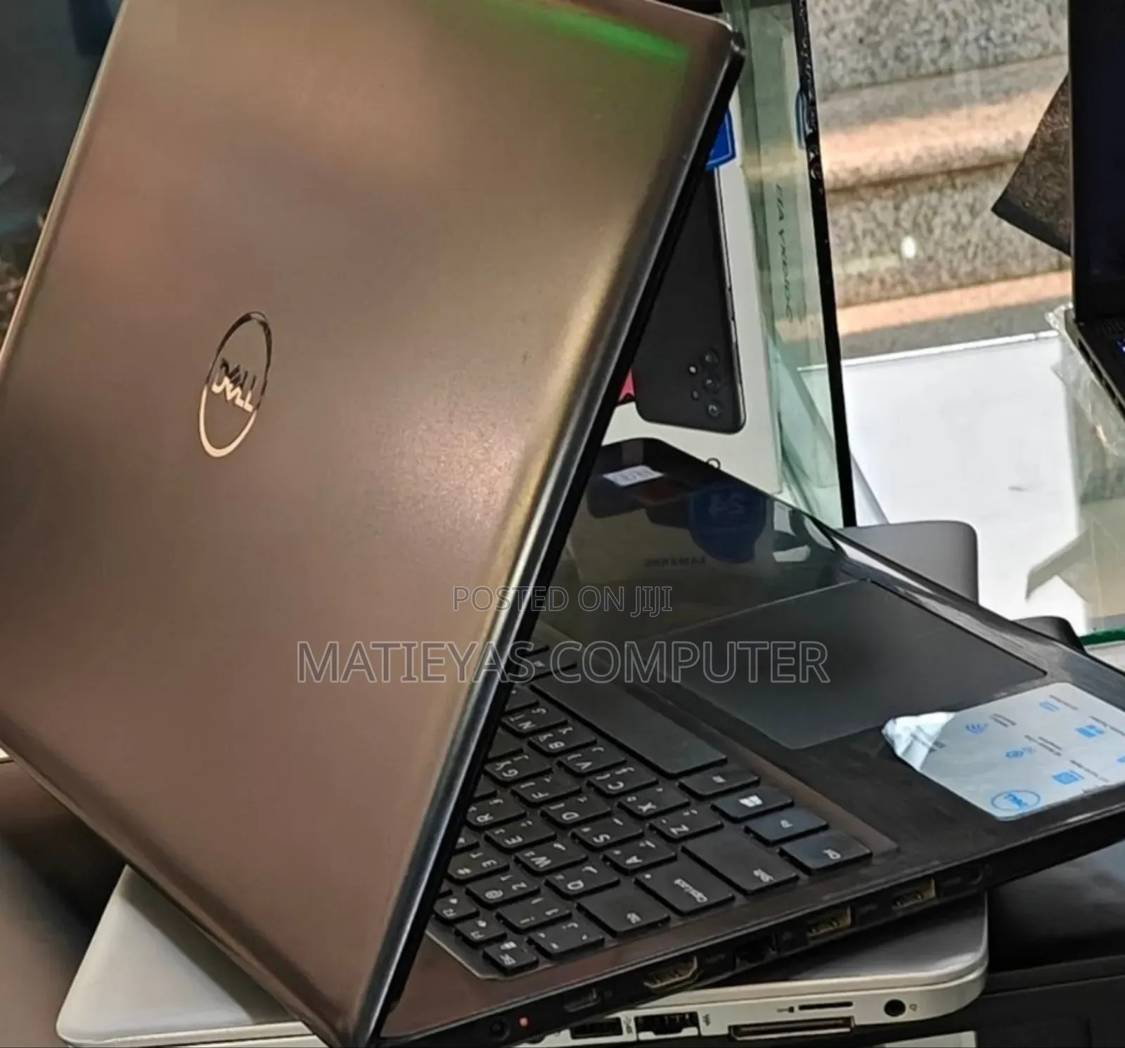 New Laptop Dell Inspiron 15 8GB Intel Core i7 HDD+SSD 1T