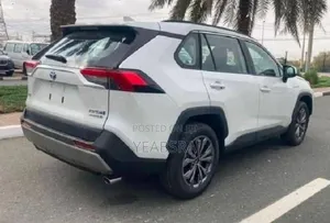 New Toyota RAV4 2024 White