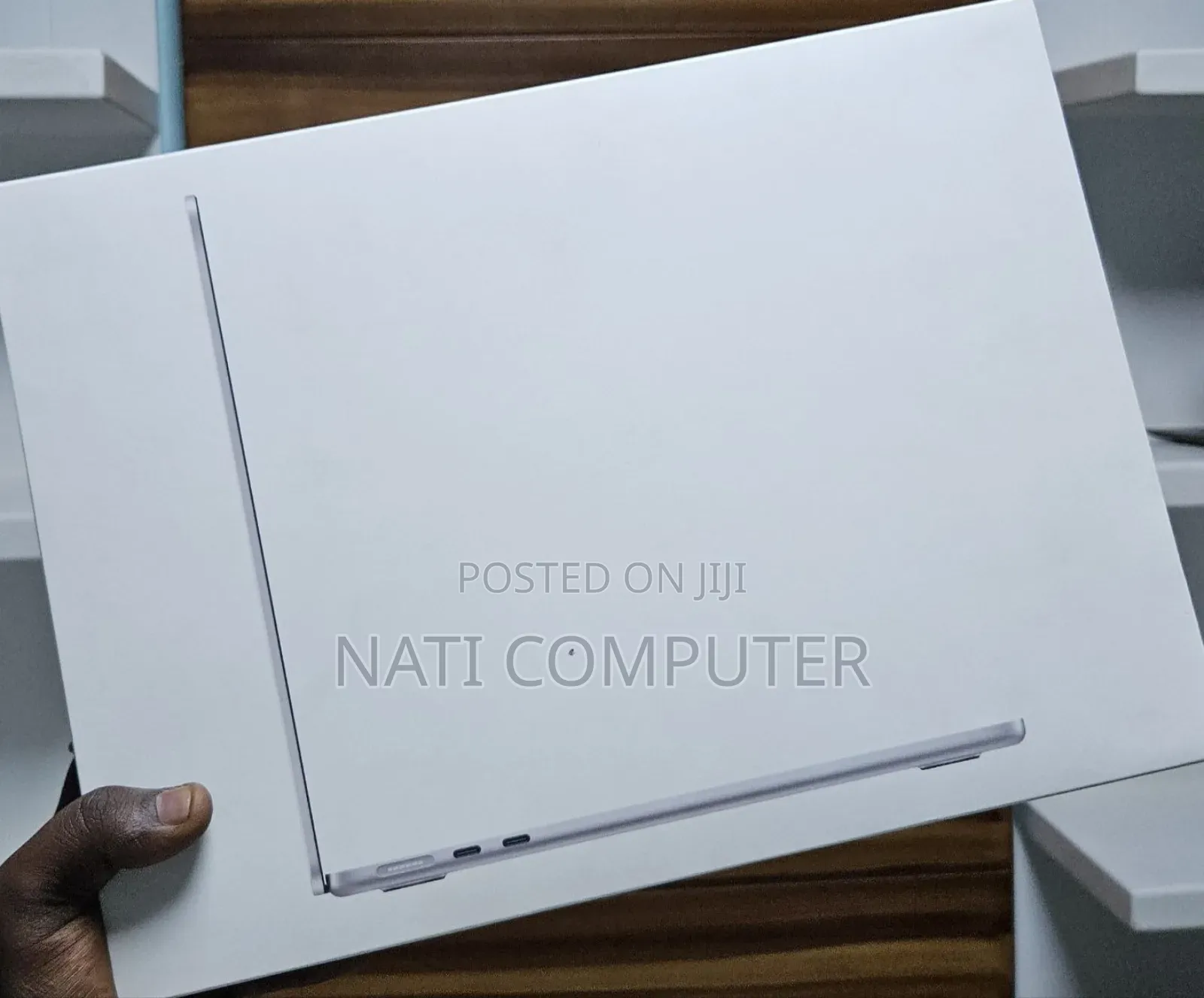 New Laptop Apple MacBook Air 2025 M4 13-inch 16GB Apple M4 SSD 1T