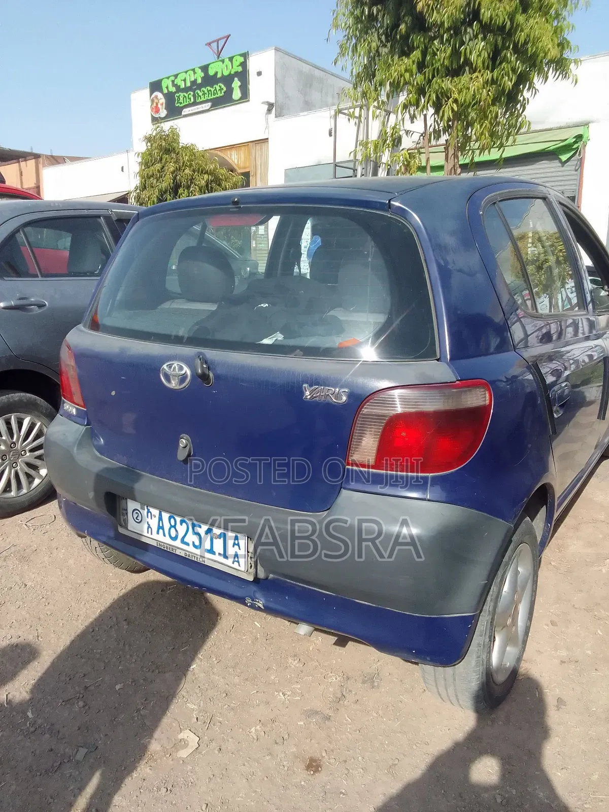 Toyota Vitz 2000 Blue