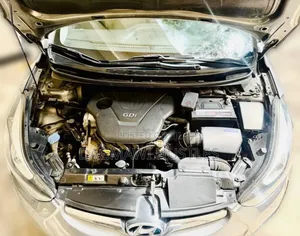 Hyundai Avante 2015 Gray