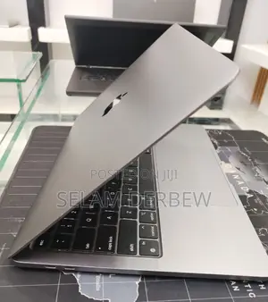 New Laptop Apple MacBook Pro 2020 M1 8GB Apple M1 SSD 256GB