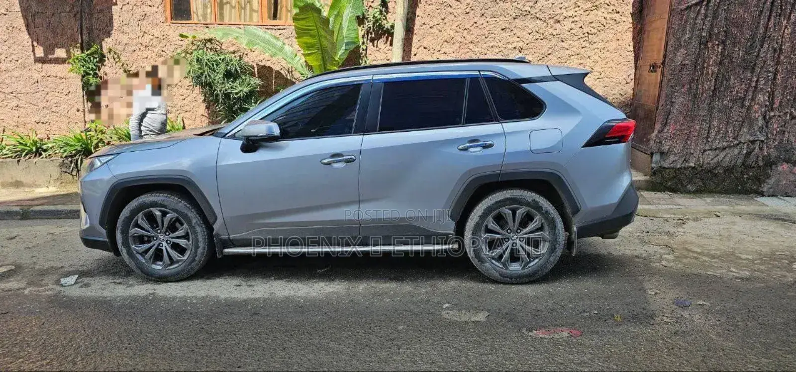 Toyota RAV4 2021 Silver