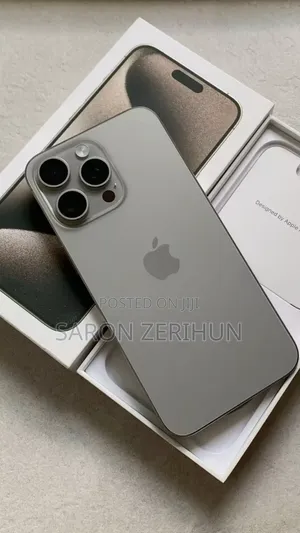 New Apple iPhone 15 Pro Max 256 GB White