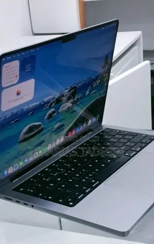 New Laptop Apple MacBook Pro M1 16GB Apple M1 SSD 1T