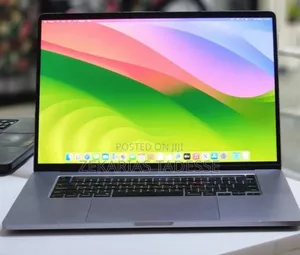 New Laptop Apple MacBook Pro 2019 32GB Intel Core i7 SSD 512GB