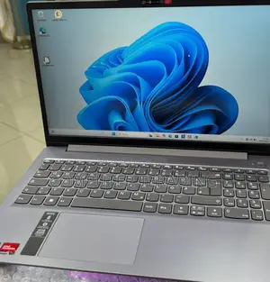 New Laptop Lenovo Ideapad 3 16GB AMD Ryzen 5 SSD 512GB