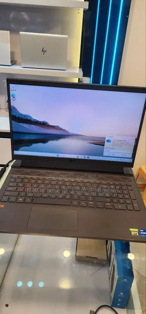 New Laptop Dell G15 5535 16GB Intel Core i7 SSD 512GB
