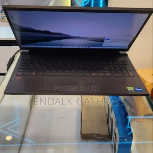 New Laptop Dell G15 5535 16GB Intel Core i7 SSD 512GB