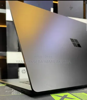 New Laptop Microsoft Surface 16GB Intel Core i7 SSD 512GB