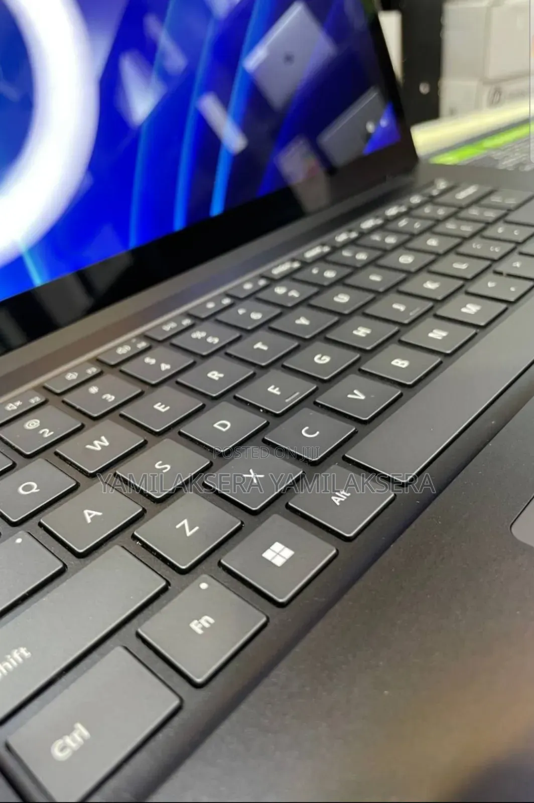New Laptop Microsoft Surface 16GB Intel Core i7 SSD 512GB