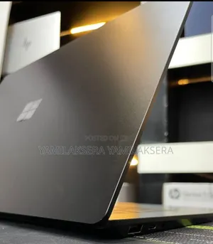 New Laptop Microsoft Surface 16GB Intel Core i7 SSD 512GB