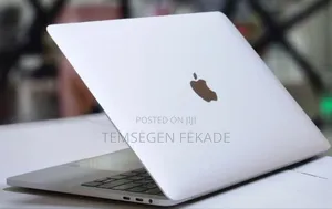 New Laptop Apple MacBook Pro 2018 8GB Intel Core i5 SSD 256GB