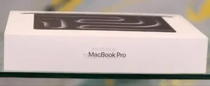 New Laptop Apple Macbook Pro 2025 M5 14-inch 24GB Apple M5 SSD 512GB