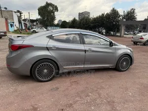 Hyundai Avante 2015 Gray