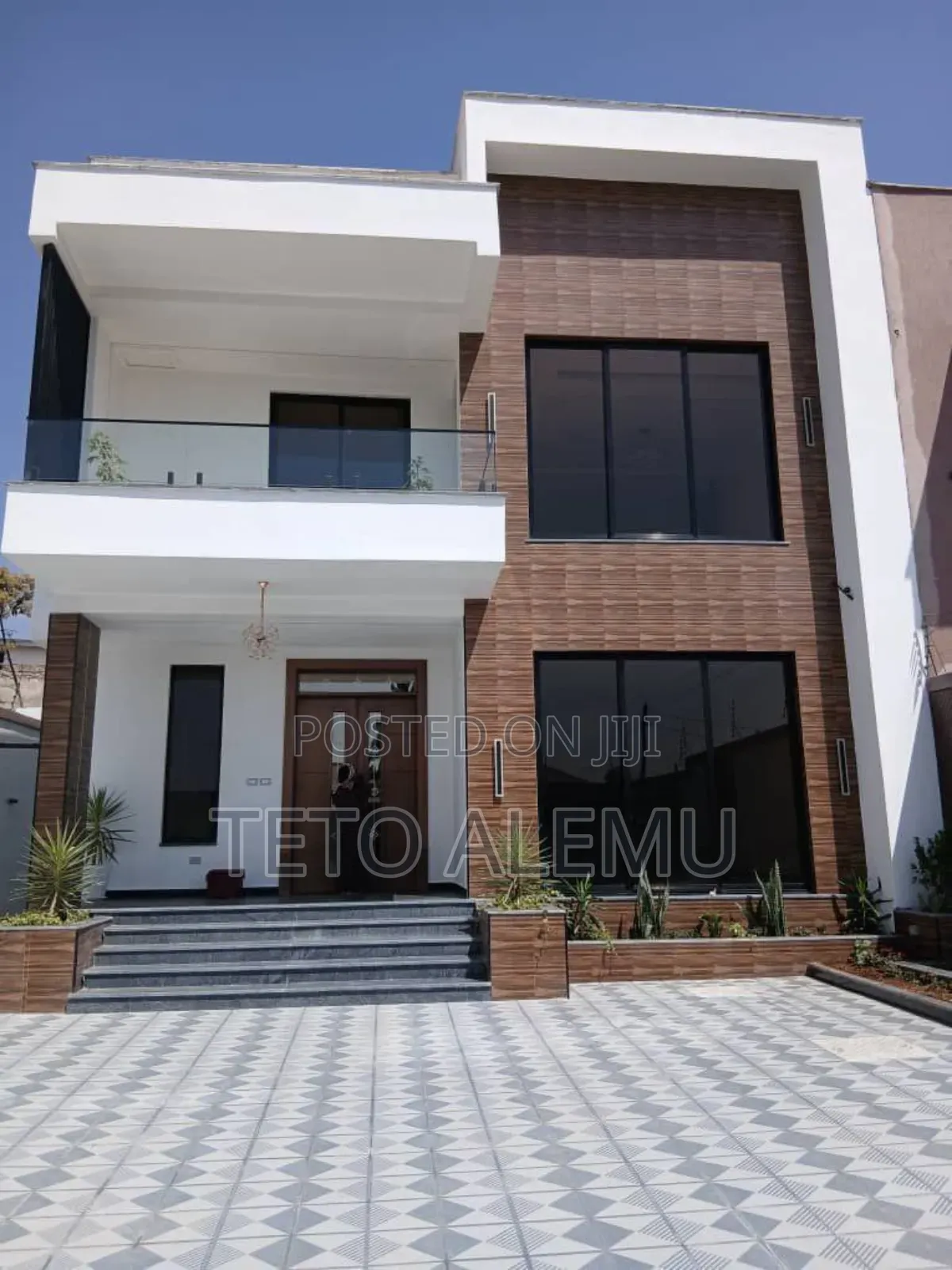 8bdrm House in Bole for sale
