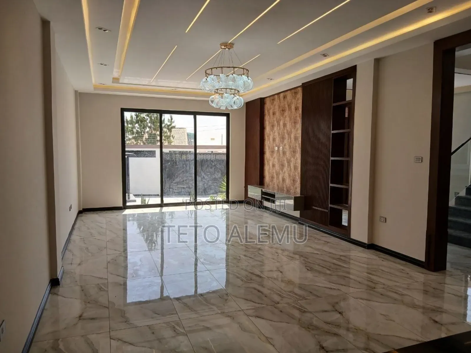8bdrm House in Bole for sale
