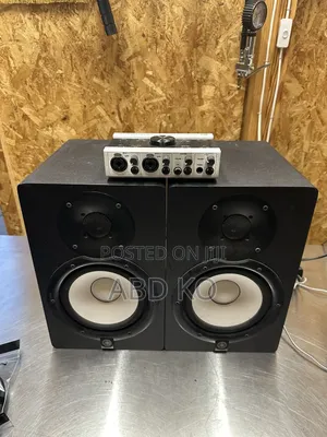 Speaker Yamaha Hs7