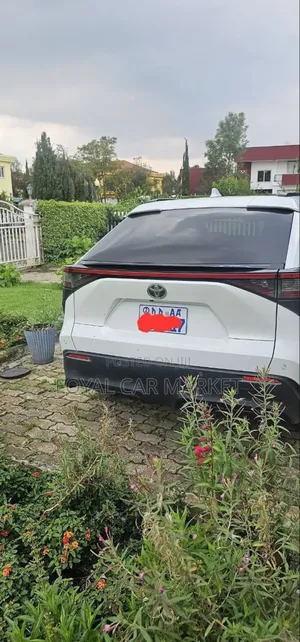 Toyota bZ4X 2023 White