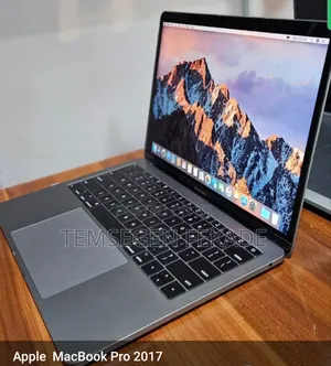 New Laptop Apple MacBook Pro 2017 8GB Intel Core i5 SSD 256GB
