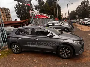 New BYD E2 43 kWh 94 hp FWD 2025 Gray