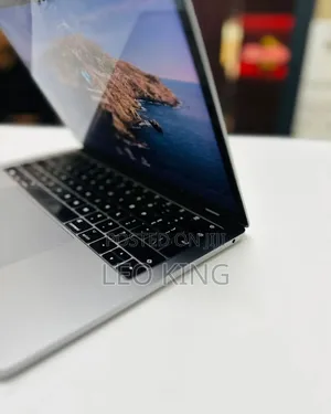 Laptop Apple MacBook Pro 2017 16GB Intel Core i5 SSD 256GB