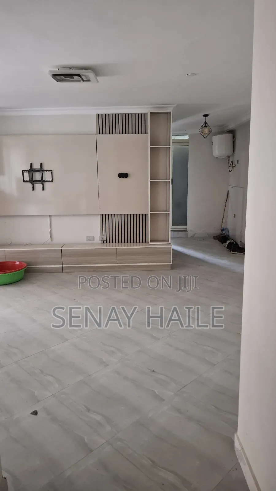 2bdrm Condo in መገናኛ 40/60 ቱሪስት ሳይት, Bole for sale