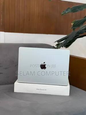 New Laptop Apple MacBook Air 2024 M3 13-inch 16GB Apple M3 SSD 256GB