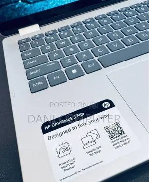 New Laptop HP OmniBook 5 14" 16GB Intel Core 7 SSD 512GB