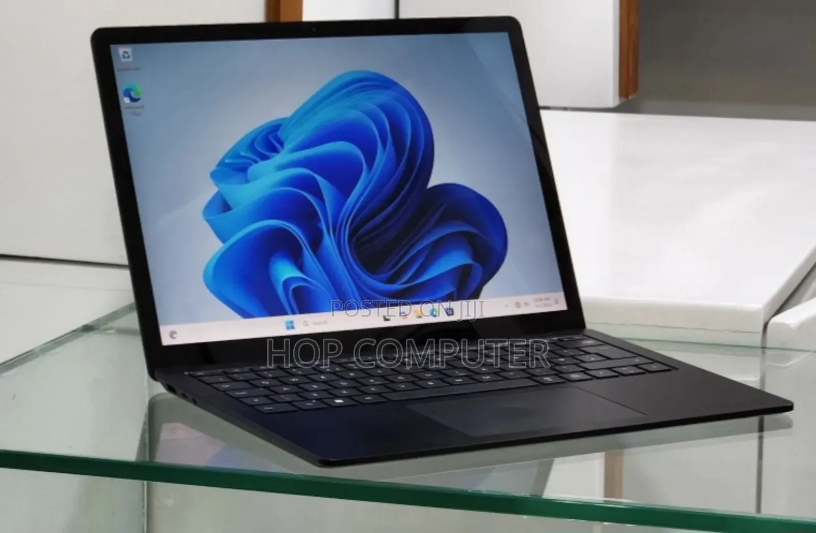 New Laptop Microsoft Surface Laptop 4 16GB Intel Core i7 SSD 512GB