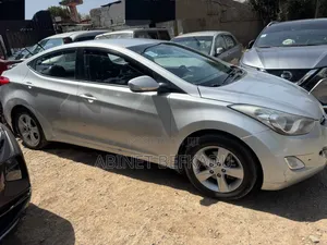 Hyundai Elantra 2012 Silver