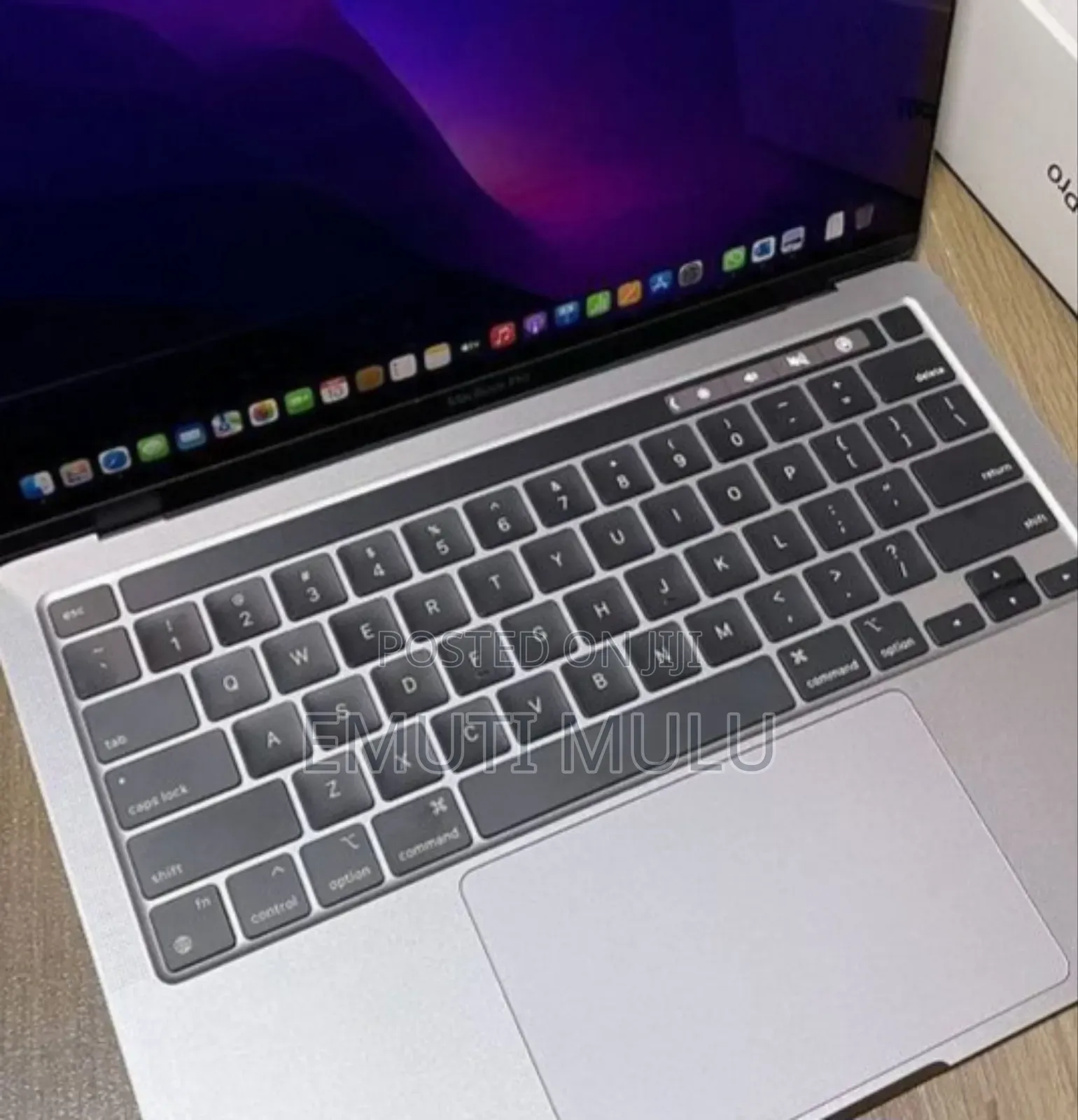 New Laptop Apple MacBook Pro M1 16GB Intel Core i5 SSD 256GB