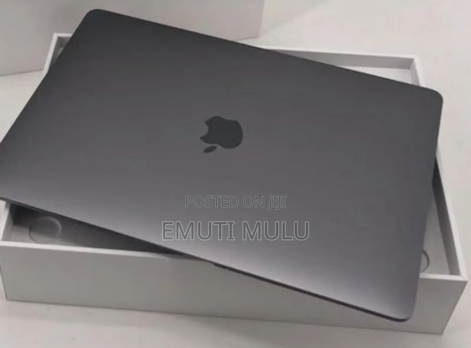 New Laptop Apple MacBook Pro M1 16GB Intel Core i5 SSD 256GB