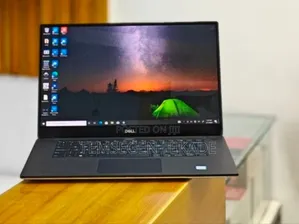 New Laptop Dell XPS 15 16GB Intel Core i9 SSD 512GB