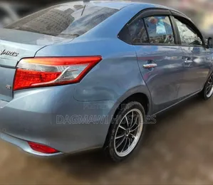 Toyota Yaris 2014 Blue