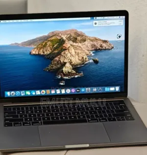 New Laptop Apple MacBook Pro 2019 16GB Intel Core i7 SSD 256GB